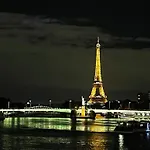 Double In Beautiful Paris